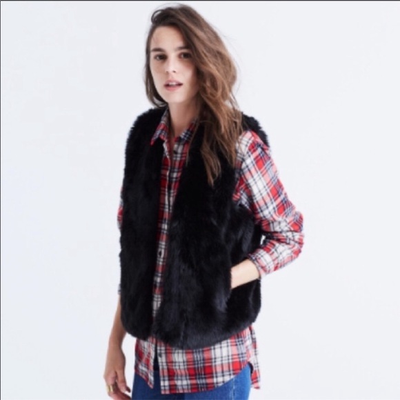 Madewell Faux Fur Black Vest - Picture 3 of 10